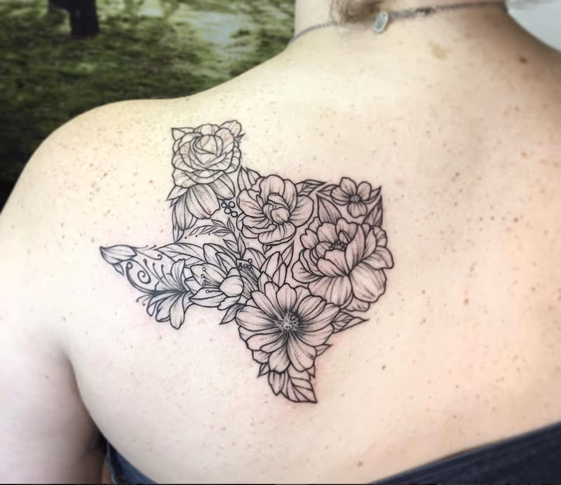 Texas Floral. Instagram @michaelbalesart
