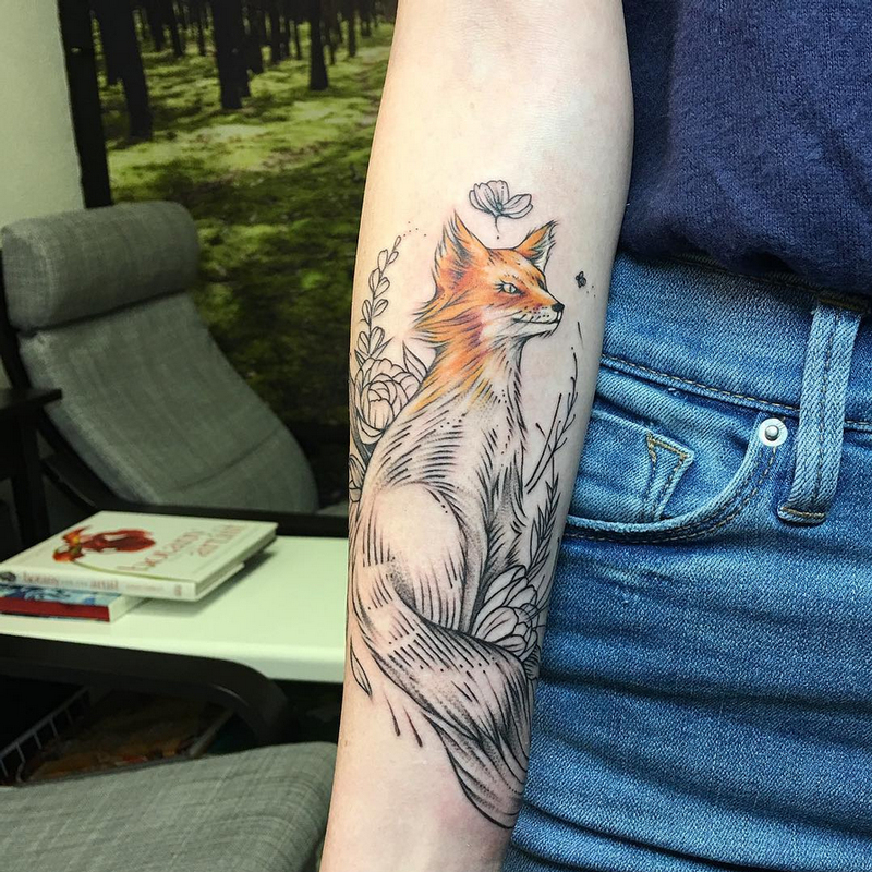 Fox on Arm. Instagram @MichaelBalesArt