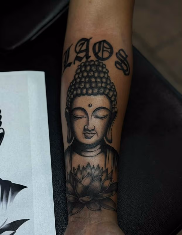 Buddah tattoo by Mari