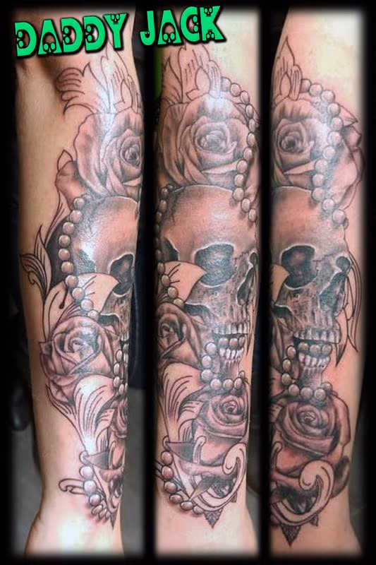 Skull & Roses with Pearls