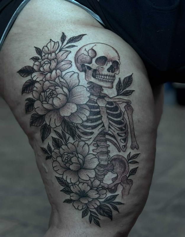 skull skeleton floral design tattoo by Mari
