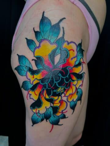 Neotradtional floral tattoo by SlyFox