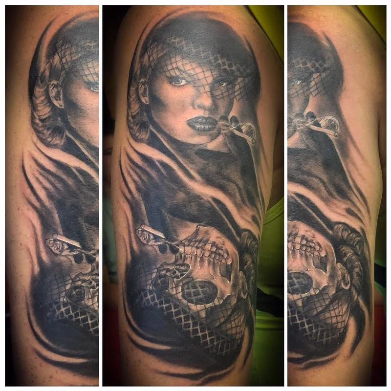Skull/Pin up morph