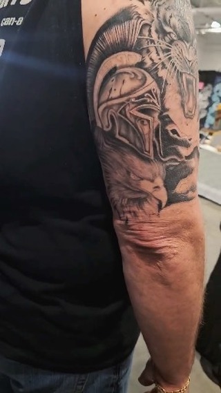 Spartan helmet black-and-grey sleeve, upper arm