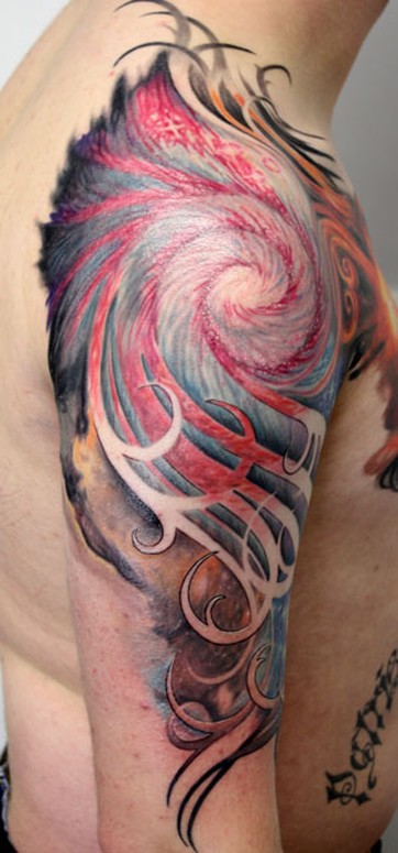This was a very difficult tattoo to get to this far, very peticular client, but i think we came to a good conclusion,