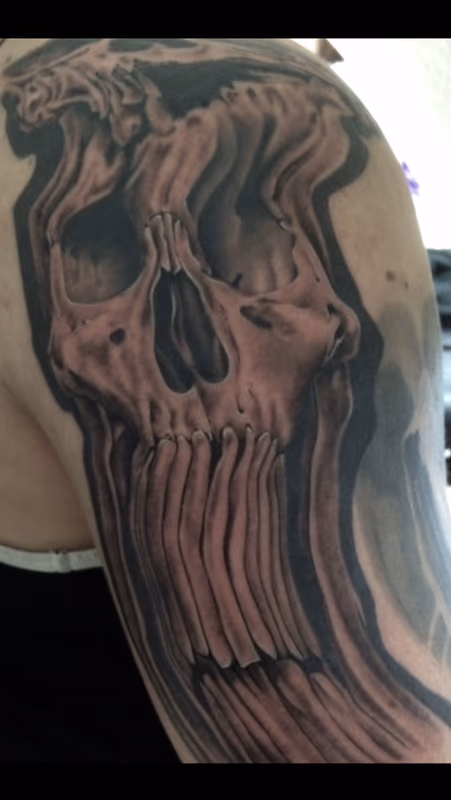 Warped Black and Gray Skull