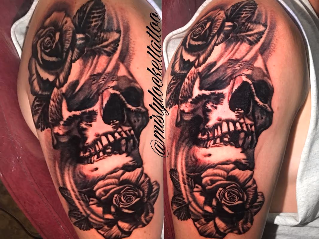 Black and grey skull and roses
