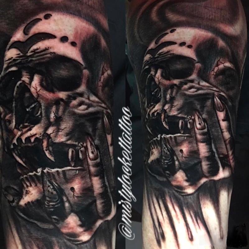 Black and grey skull