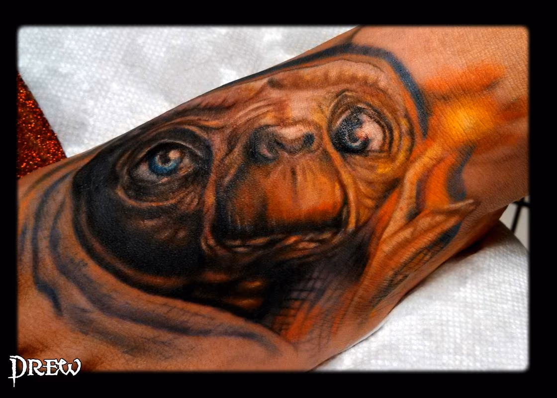 E.T. foot ouch!