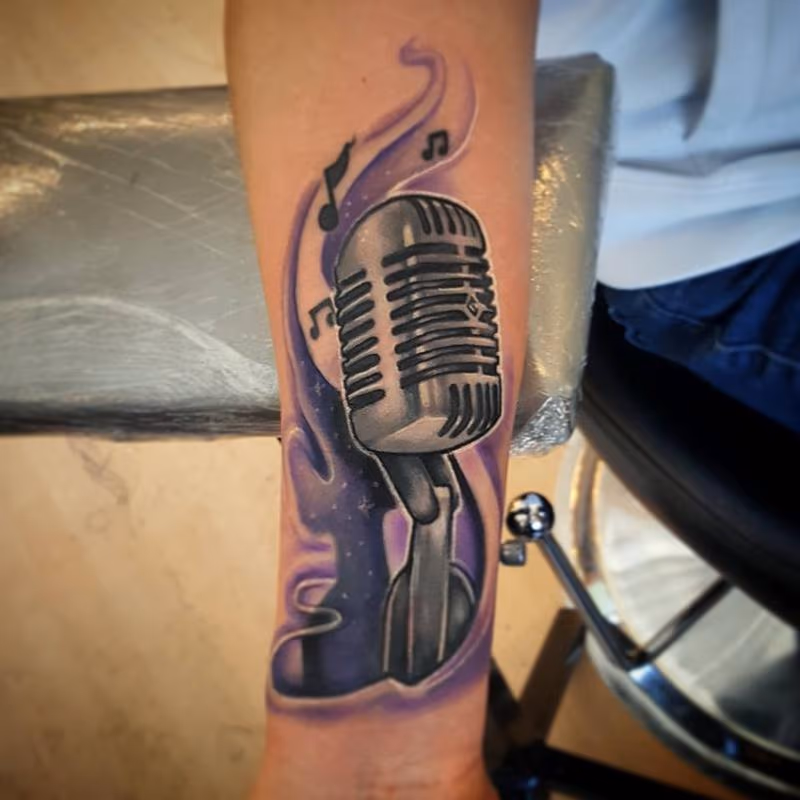 Microphone