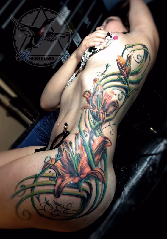 Full Side Flowers and Filigree