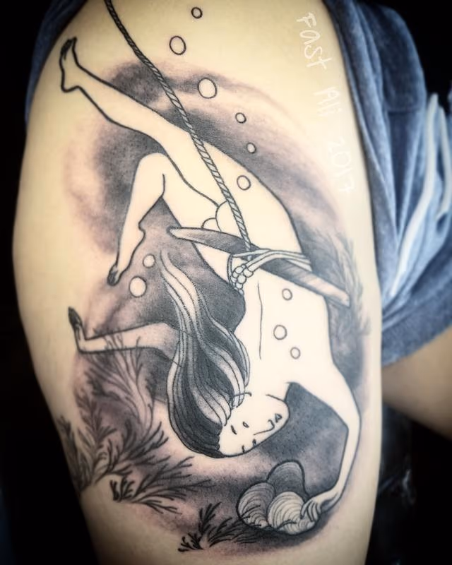 Mary's pearl diver (Ama)