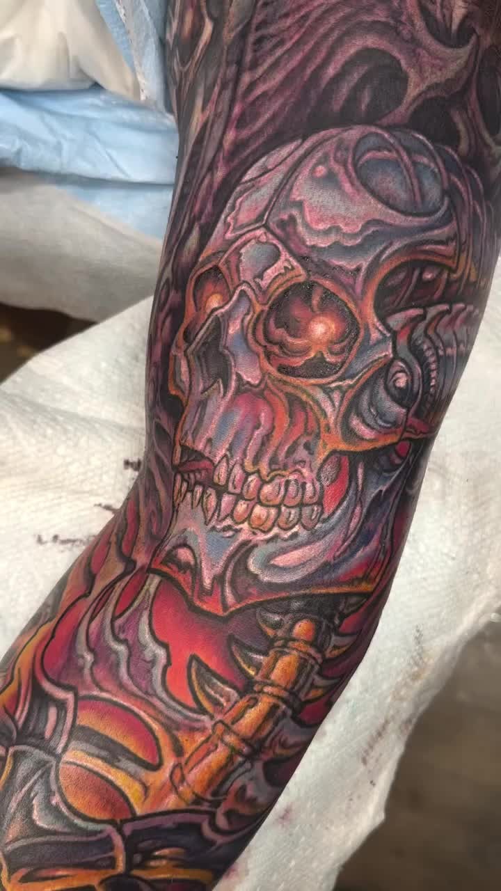 Guy Aitchison @guyaitchisonart - learn from the @reinventing_the_tattoo community