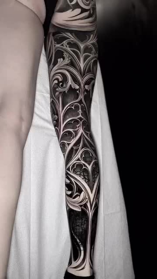 TONY MANCIA - @tonymancia  will be tattooing at Tony Romel's Tattoo Society World Expo October 3-5 2025 -  Sections of O