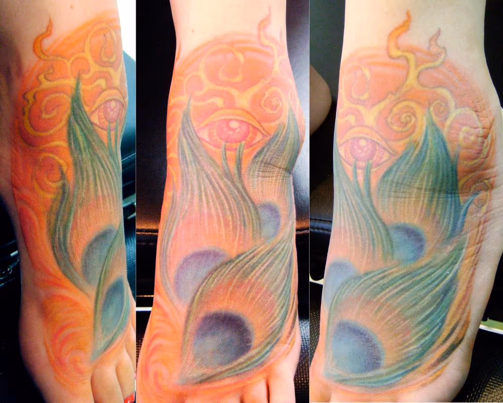 peacock feathers foot