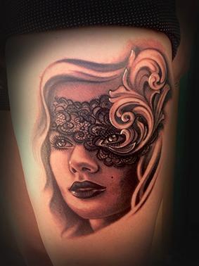 Lady and filigree