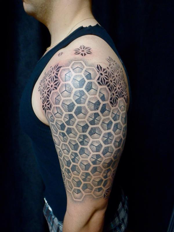 Geometry half sleeve