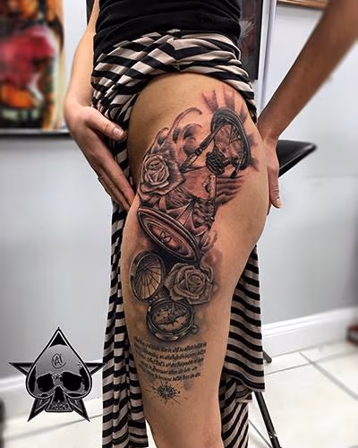 Hourglass Compass and roses