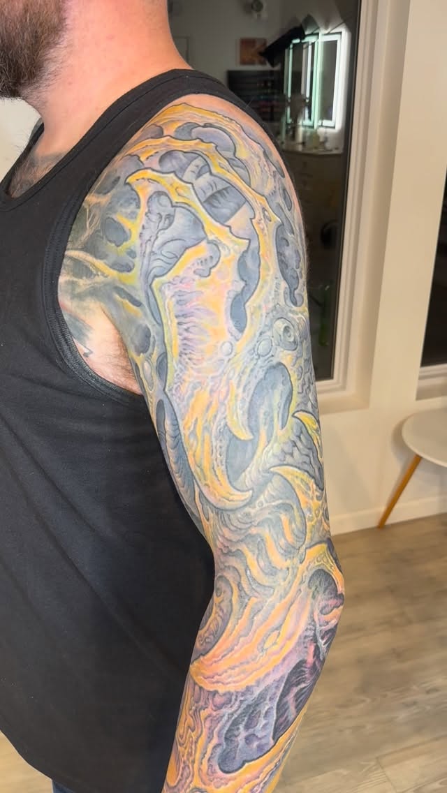Biomechanical full sleeve in color