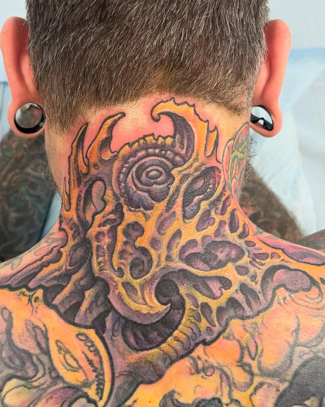 Biomechanical neck and back coverup in color