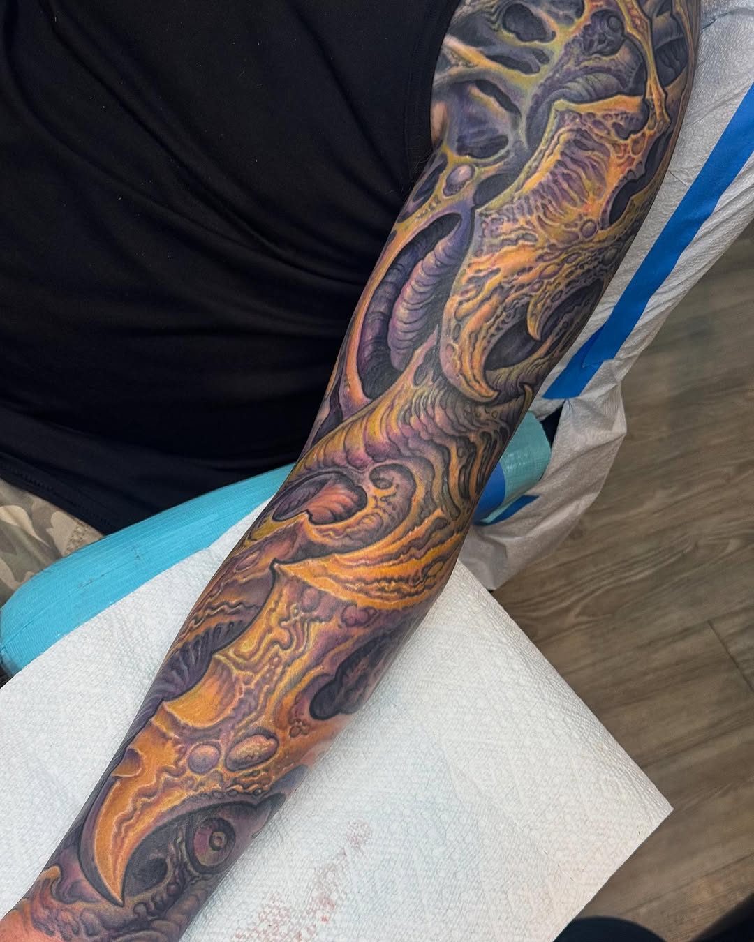 Biomechanical full sleeve in orange and purple