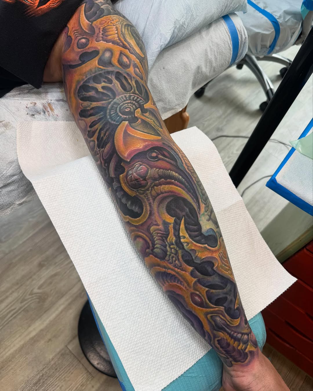 Biomechanical color full sleeve coverup