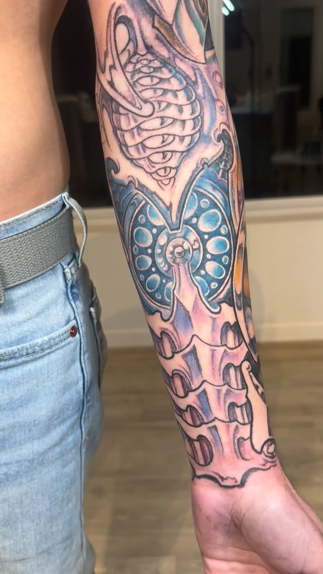 Biomechanical armor mech full sleeve in color