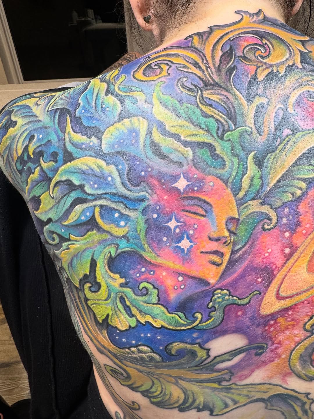 Cosmic moon and filigree back-piece in color