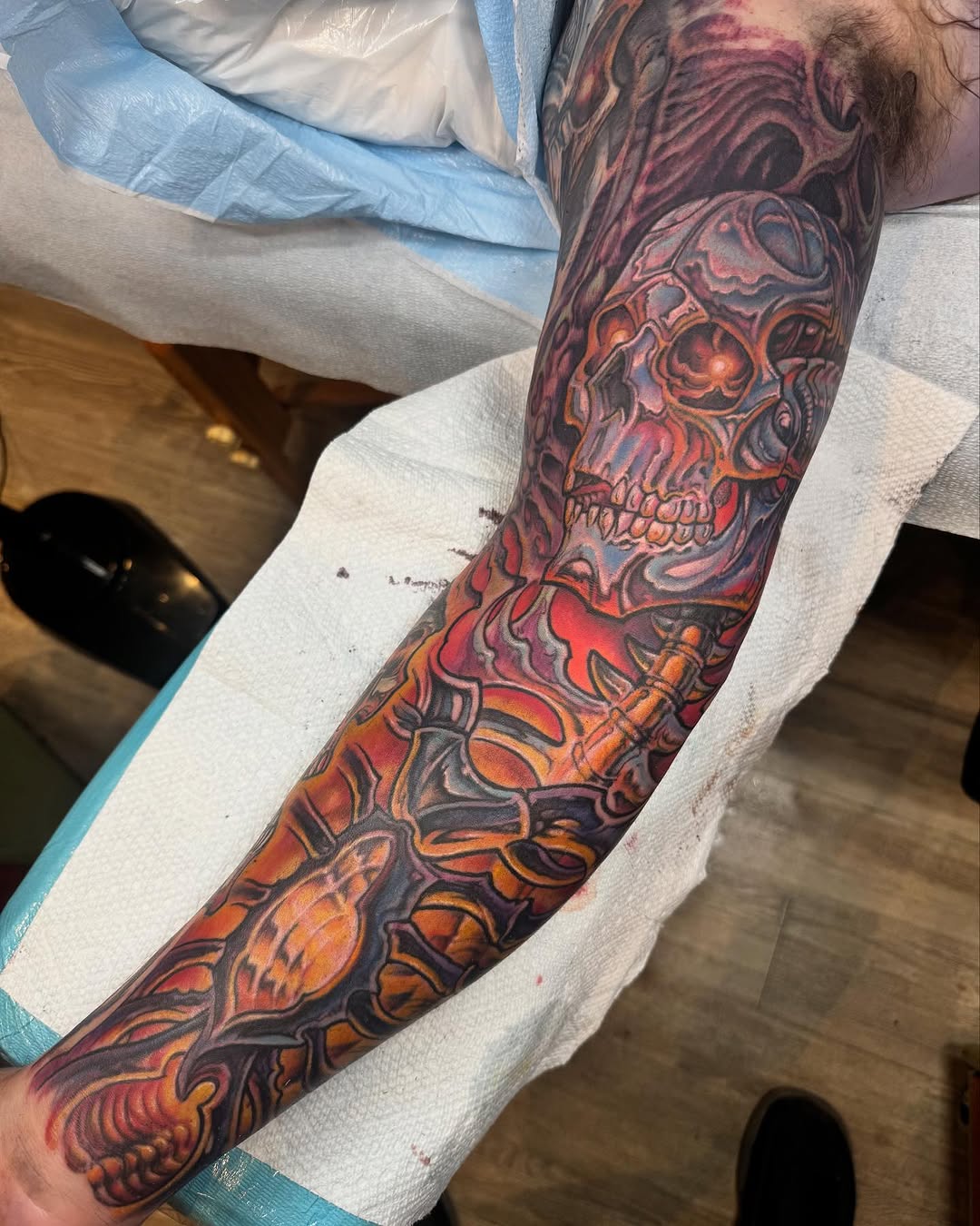 Color biomech chrome skull full sleeve