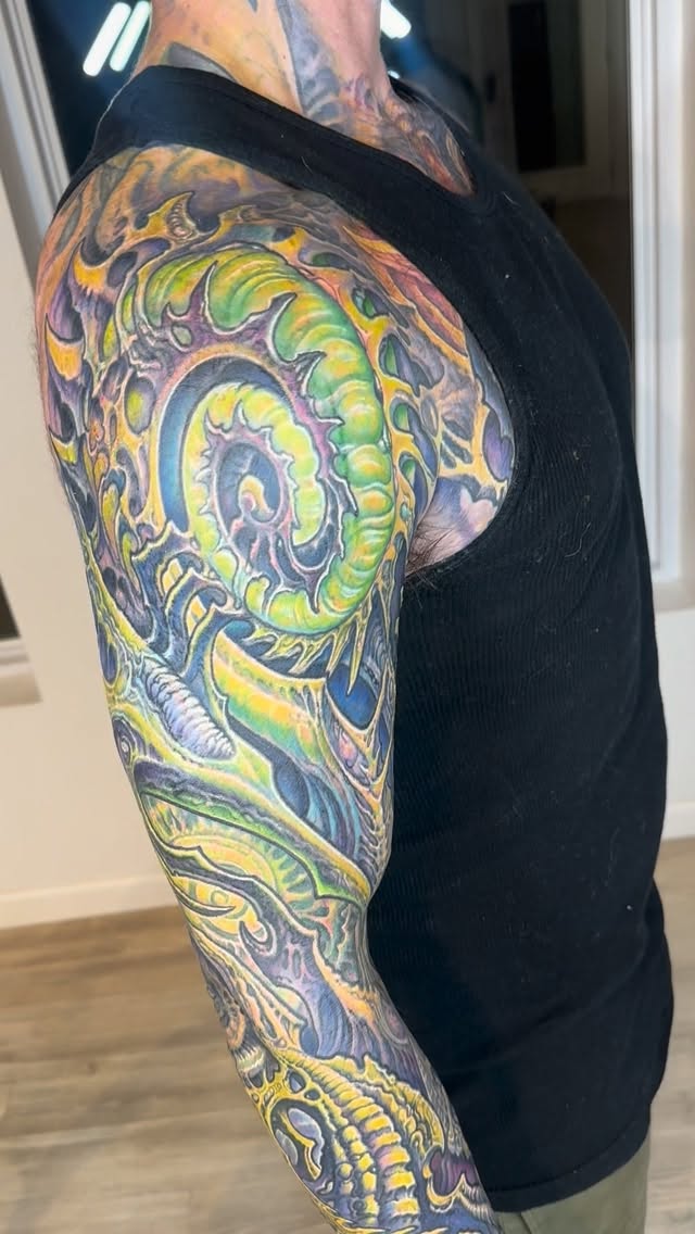 Biomechanical color coverup full sleeve