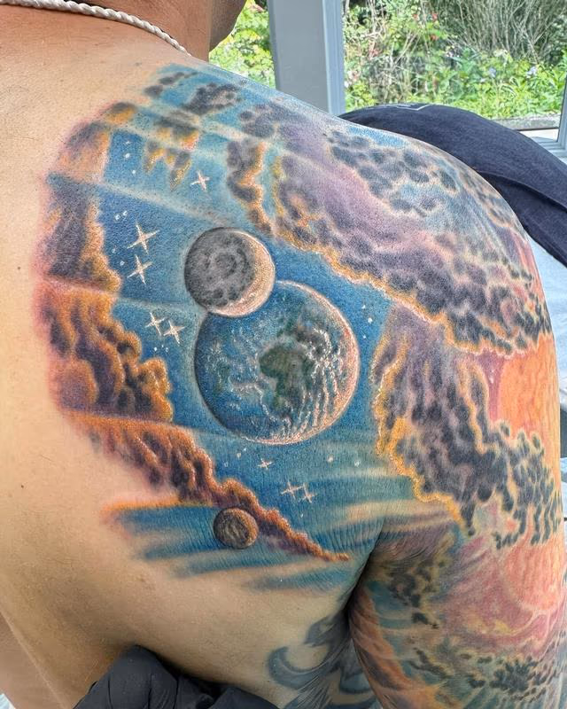 Planetary Space Shoulder