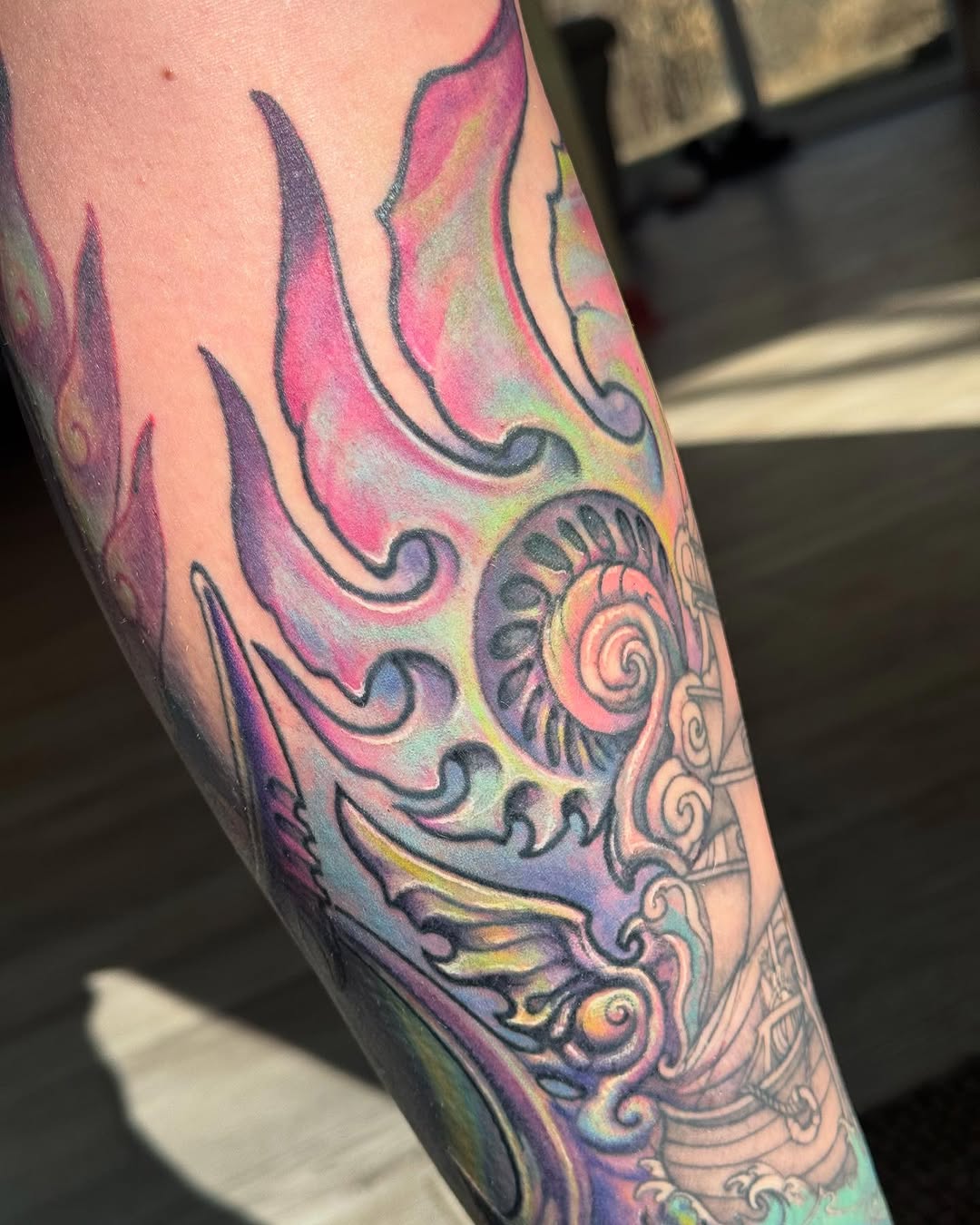 Pastel nautilus and ship sleeve in color