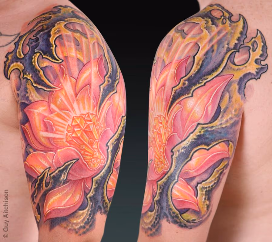 Juan, jeweled lotus upper arm