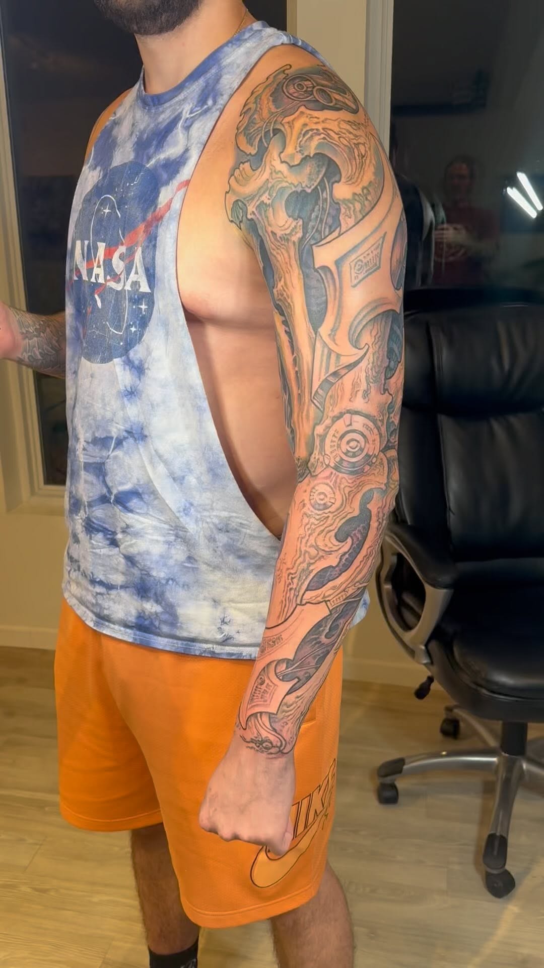 Biomechanical full sleeve, bone and alien tech
