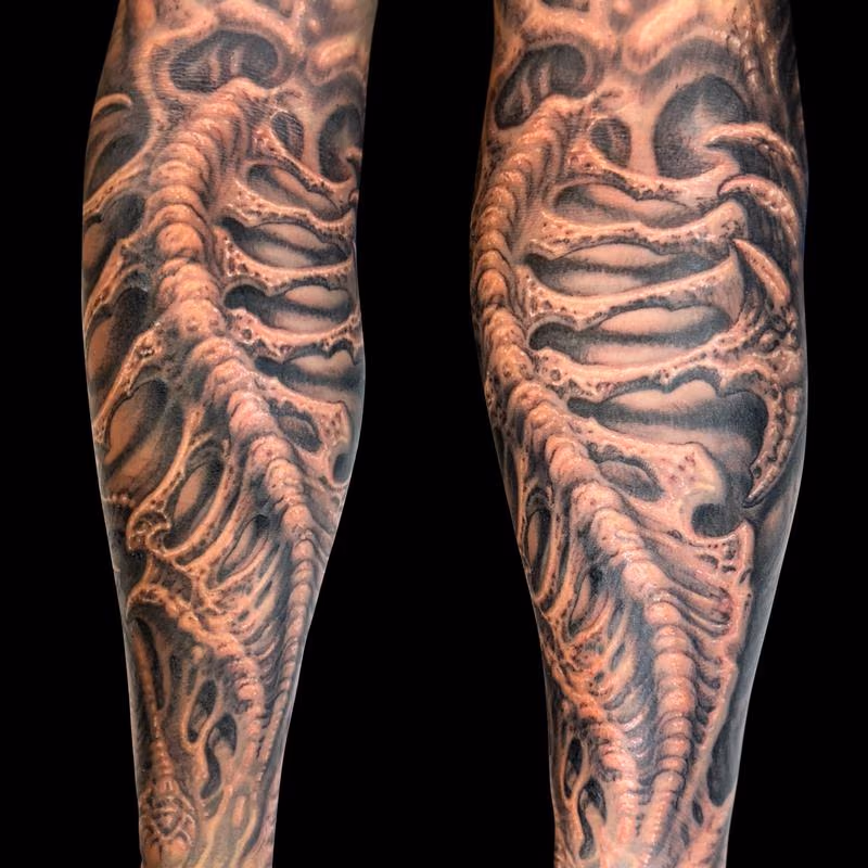 Forearm Black and Grey Bio
