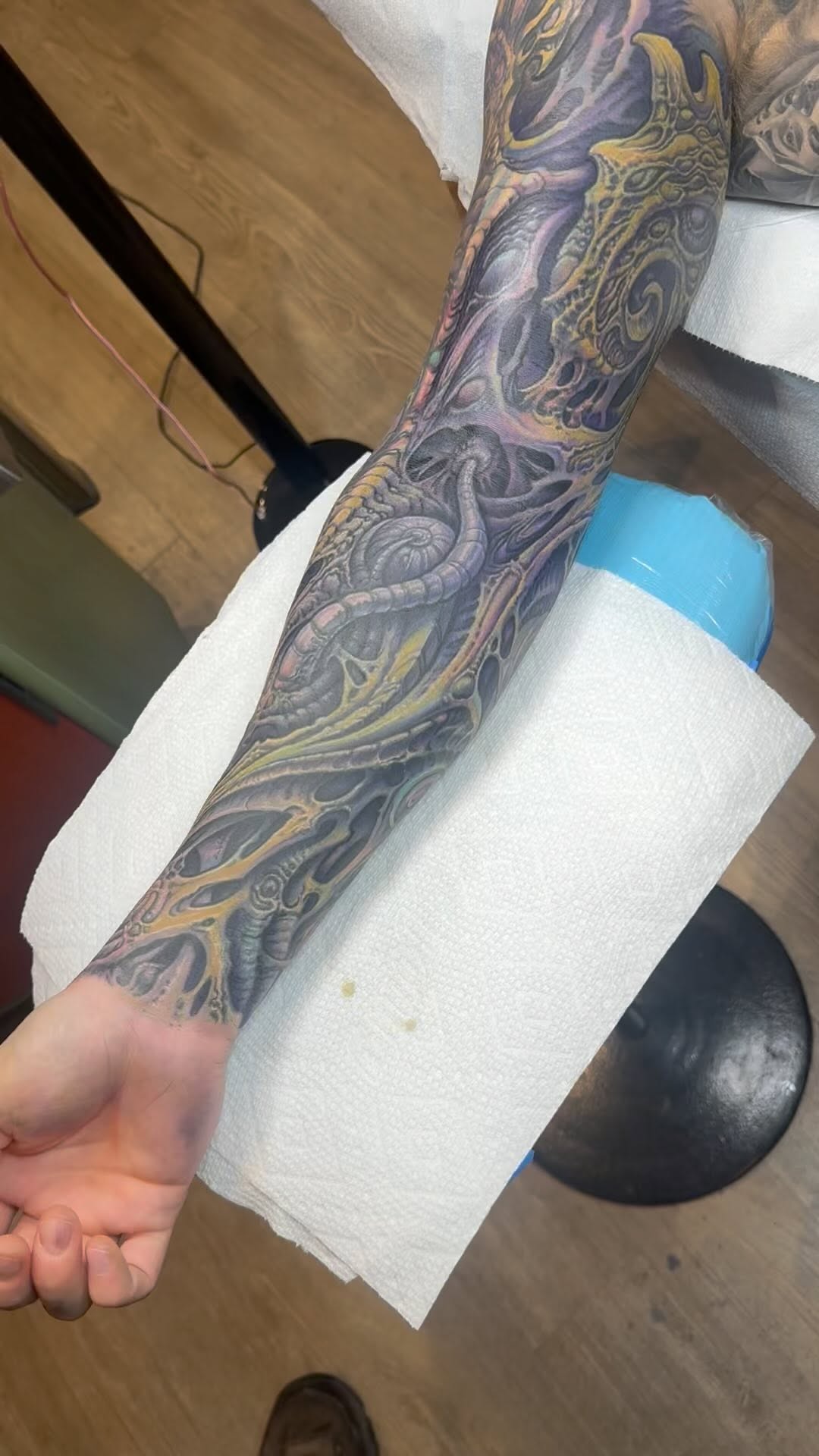 Biomechanical full sleeve in color