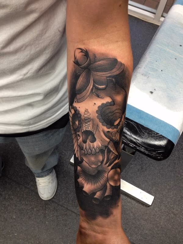 Beetle and skull
