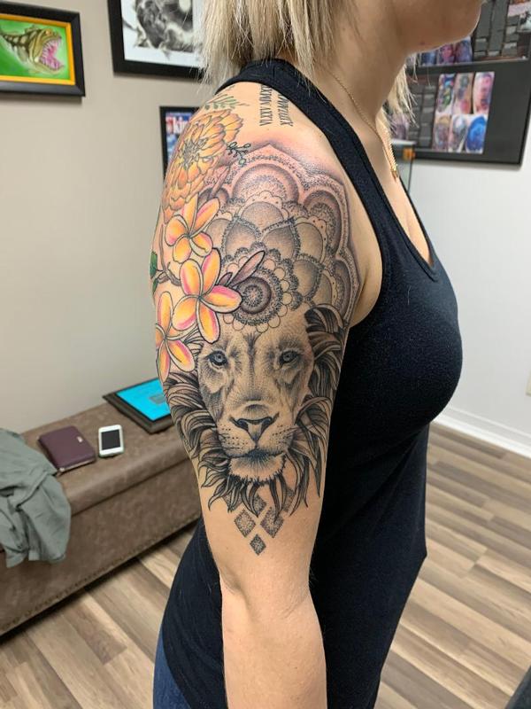 Lion, Black and Gray