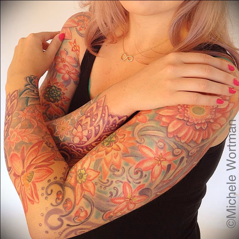 Vintage floral bodyset on Renee