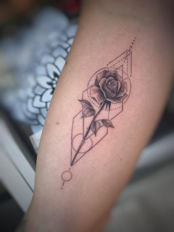 linework, geometrical flower