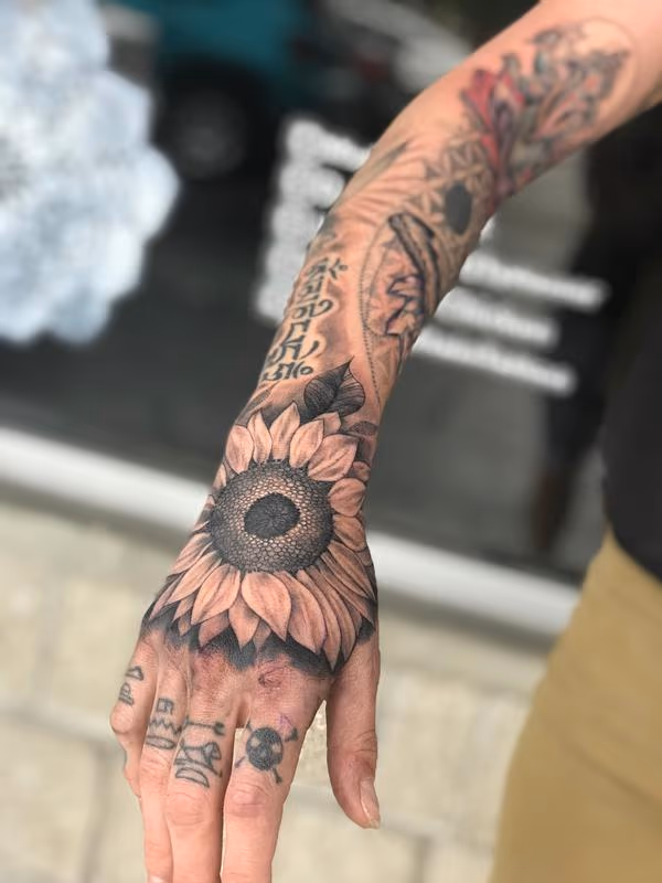 Sunflower hand