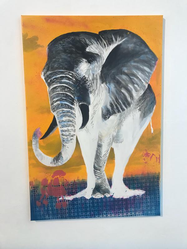 Inverted image, elephant