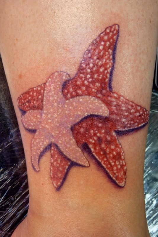 realistic starfish tattoo