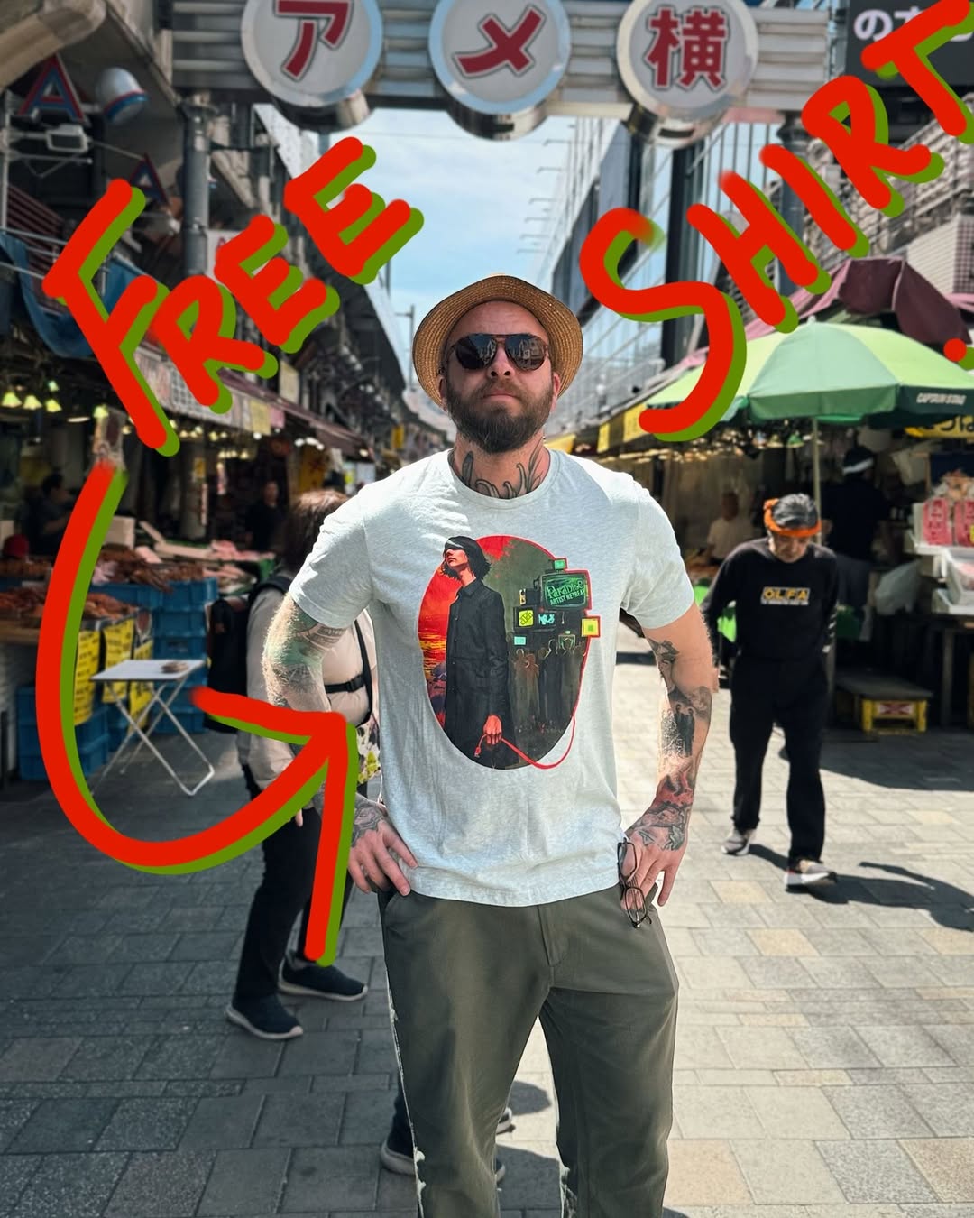 Did you know your early bird ticket to Paradise Artist's Retreat comes with a free Paradise logo T shirt?!? The shirt wa