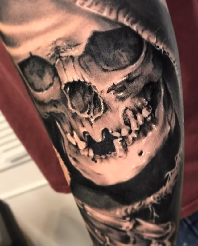 Hooded skull