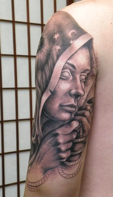 black and grey concept sleeve