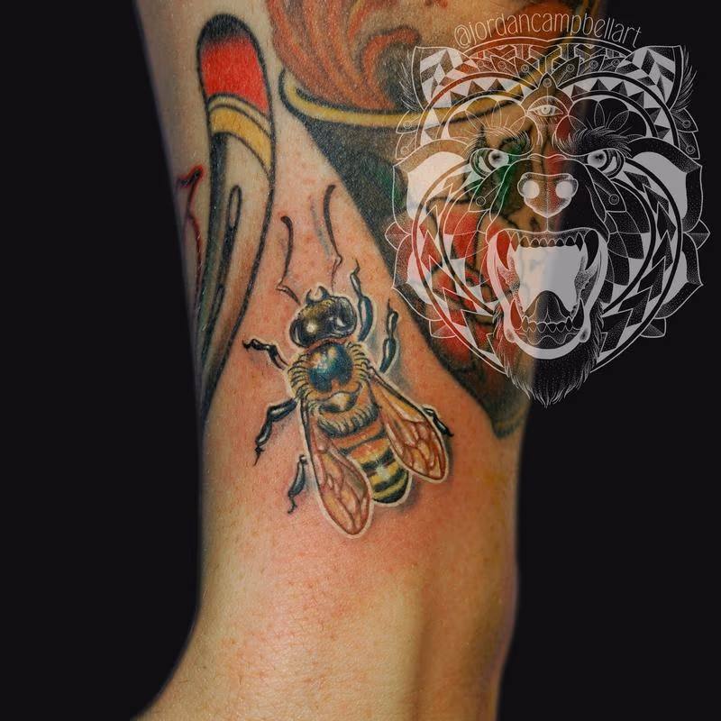 bee wrist filler