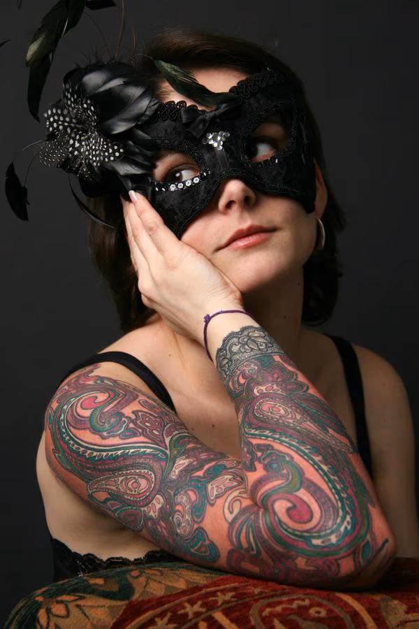 Cécile.TATTOO PARIS AVIGNON FRANCE, TATOUAGE PARIS AVIGNON TATTOOS,TATOUEUR PARIS, BOUTIQUE TATTOO PARIS, BOUTIQUE TATOUAGE AVIGNON
