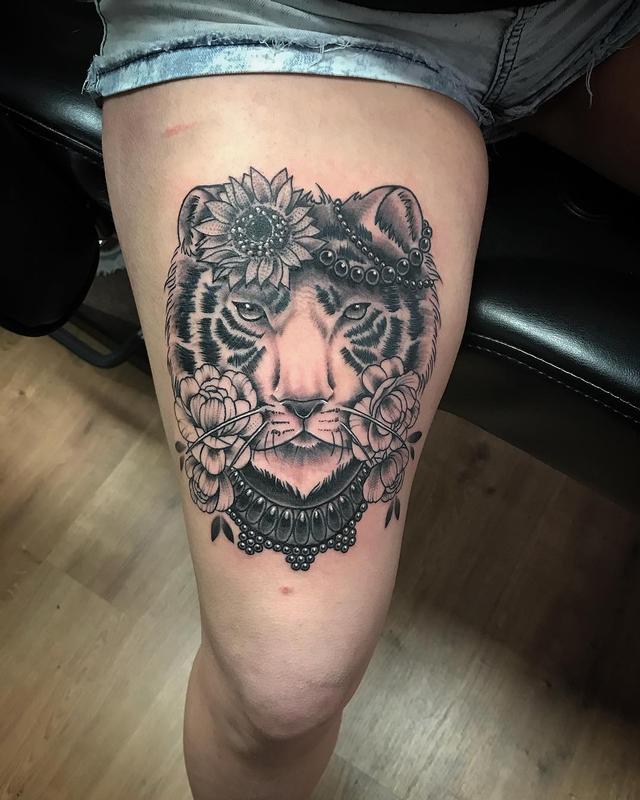 Tiger black and grey