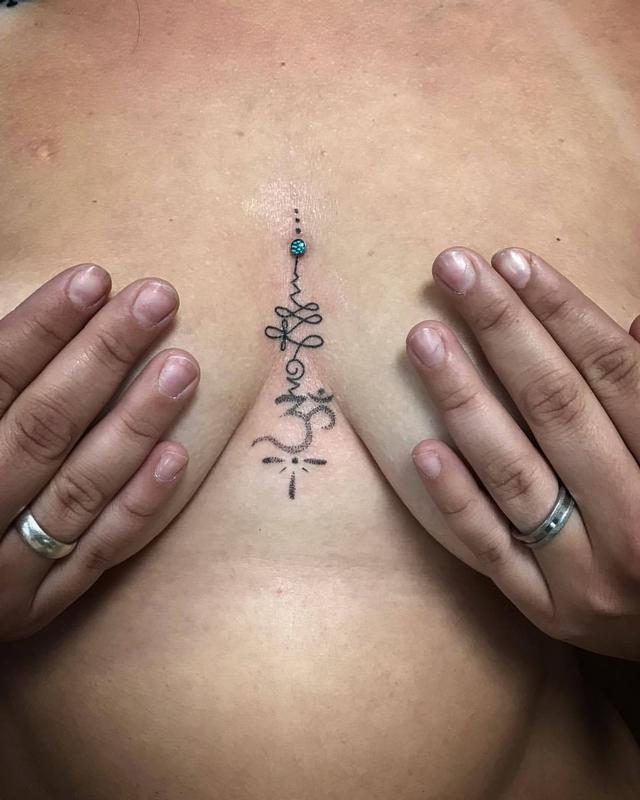 Om Symbol Unalome